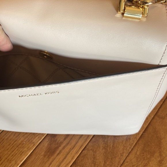 Michael Kors Blush Leather Handbag very good condition Medium - Picture 4 of 10